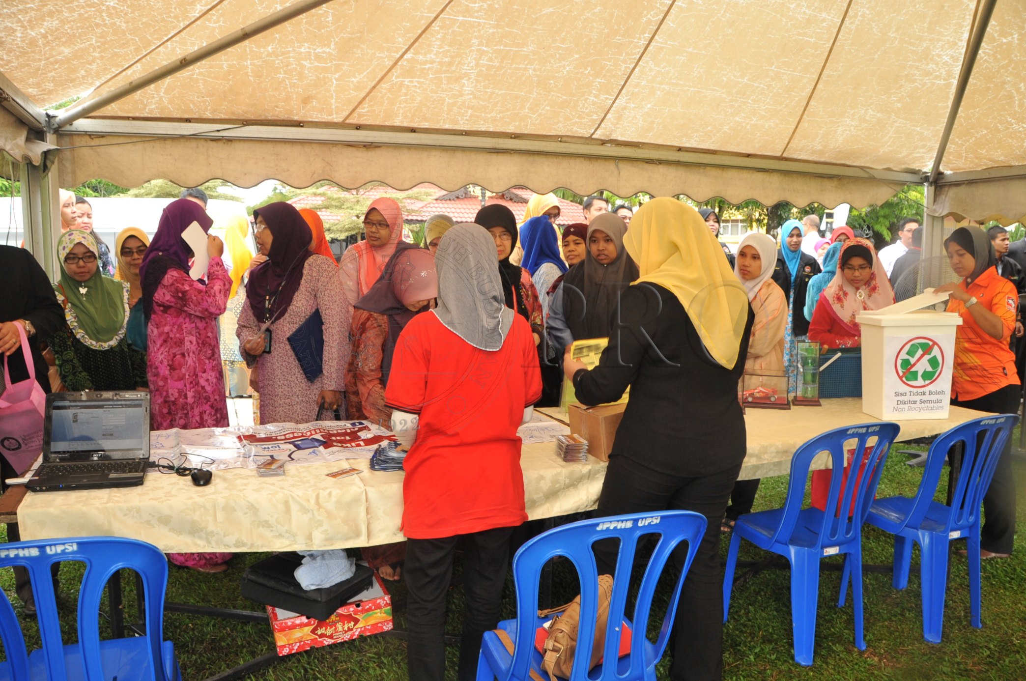 PRO 14 51 KKP PRO 7057